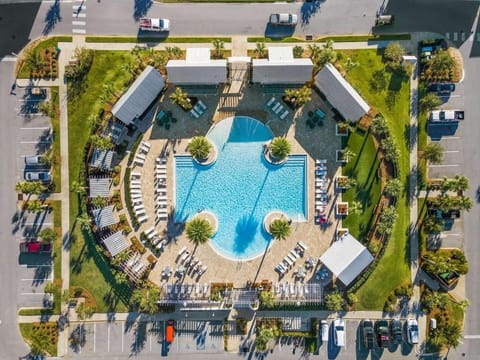 Pool view, Swimming pool, Swimming pool