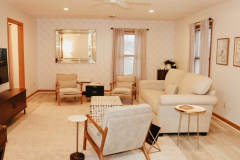 Cozy bungalow in the heart of historic Marysville House in Ohio