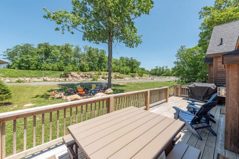 Rustic Retreat House in Deep Creek Lake