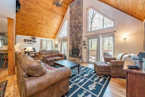 Rustic Getaway House in Deep Creek Lake