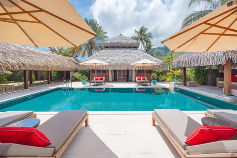 Patio, Pool view, Swimming pool, sunbed