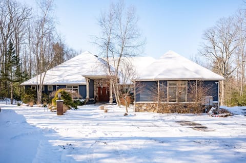 Rolling In The Deep House in Deep Creek Lake