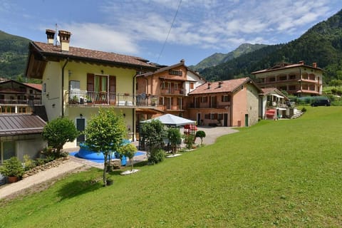 Casa naanì Rododendro Bed and Breakfast in Province of Brescia
