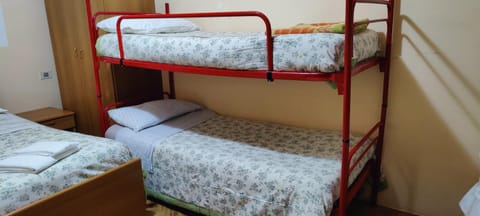 Casa naanì Rododendro Bed and Breakfast in Province of Brescia