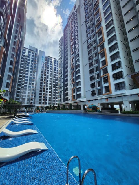 Property building, Swimming pool