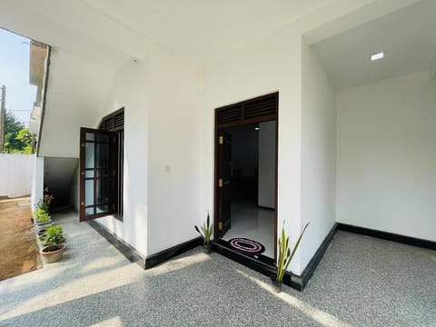 Facade/entrance, Day
