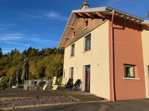 Property building, Balcony/Terrace, Sunrise