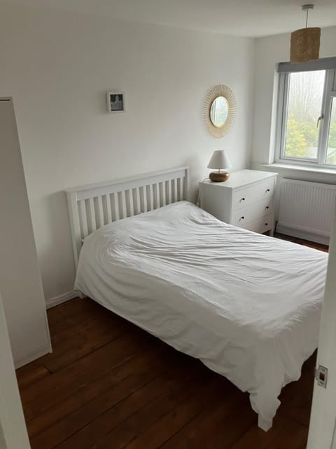 4 De Vere Lane, Wivenhoe Bed and Breakfast in Colchester
