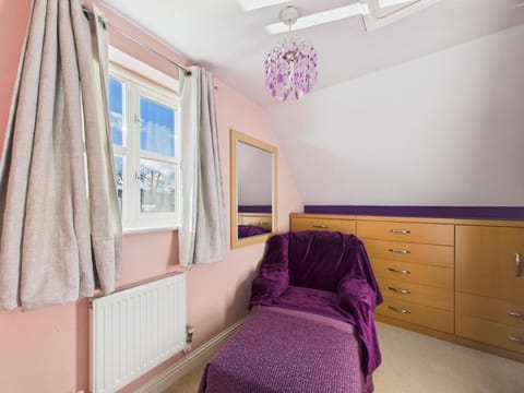 Ebley Canalside Townhouse convenient for Cheltenham Races House in Stroud