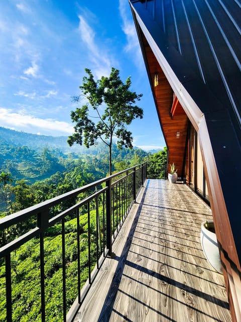 Property building, Day, Natural landscape, View (from property/room), Balcony/Terrace, Mountain view