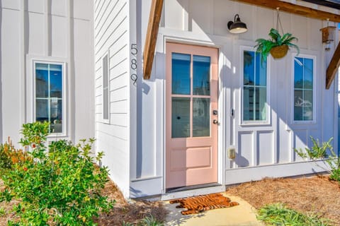 Nova's Nook in Auburn House in Auburn