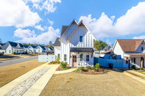 Nova's Nook in Auburn House in Auburn