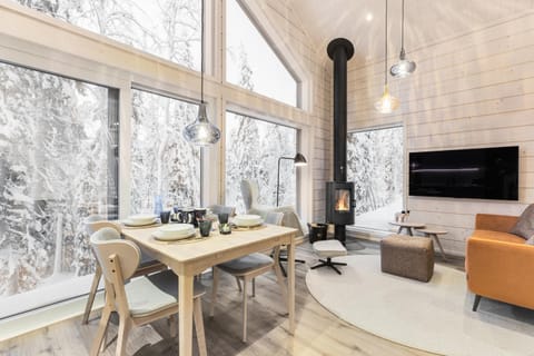Living room, Dining area, fireplace