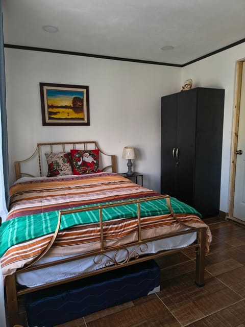 Bed, Photo of the whole room, Bedroom, wardrobe