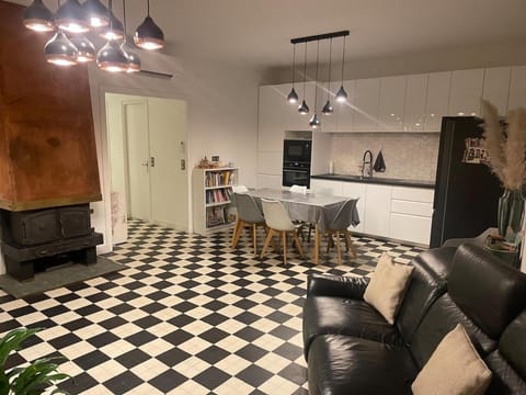 Logement Centre ville Colombes 2 min station Apartment in Île-de-France