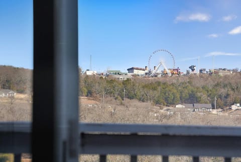 Ozark Viewpoint Retreat for 8 House in Branson