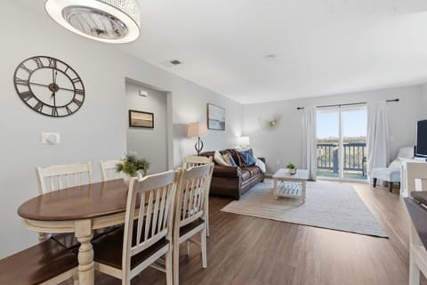 Ozark Viewpoint Retreat for 8 House in Branson