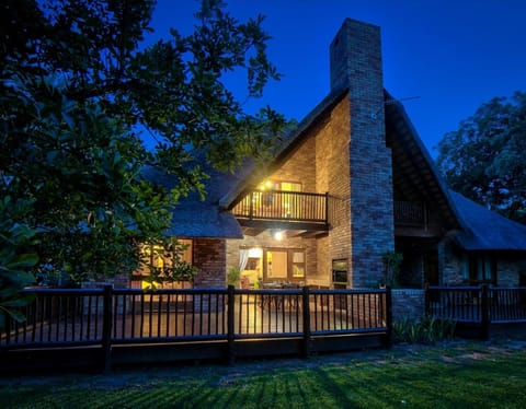 Property building, BBQ facilities, Garden, Balcony/Terrace, Garden view