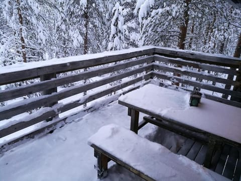 Pyhänäkyy D - cabin with a view to the slopes Cabin in Rovaniemi