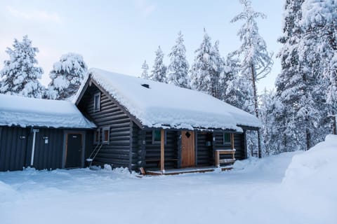 Pyhänäkyy D - cabin with a view to the slopes Cabin in Rovaniemi
