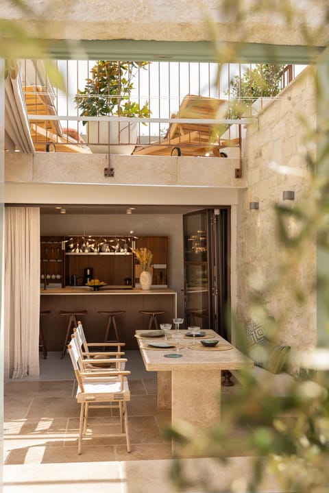 Patio, Day, Natural landscape, View (from property/room), Balcony/Terrace, Seating area, Dining area