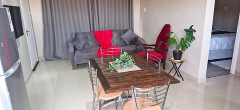 TV and multimedia, Living room, Dining area
