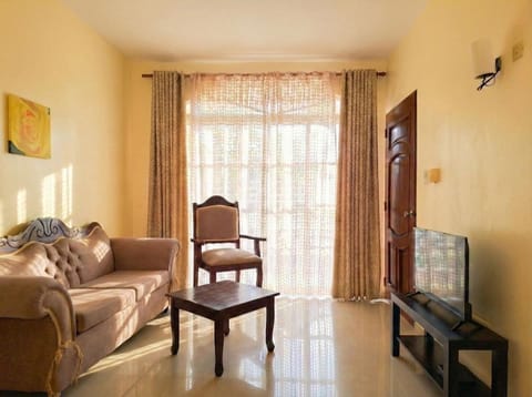 Communal lounge/ TV room, TV and multimedia, Living room