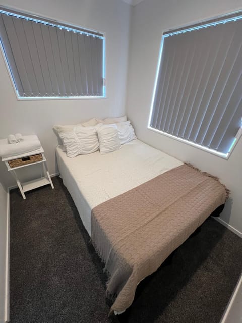 Unique homestay Vacation rental in Auckland