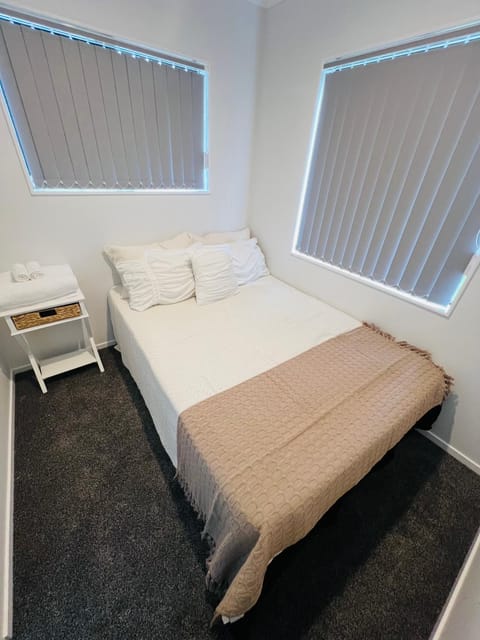 Unique homestay Vacation rental in Auckland