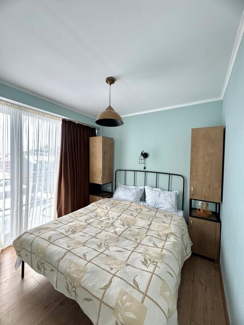 Bed, Photo of the whole room, Bedroom, wardrobe