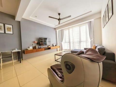 TV and multimedia, Living room, Family, air conditioner