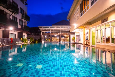 Property building, Swimming pool
