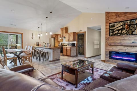 Living room, Diving
