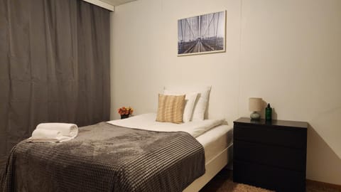 Cozy Room Near Itäkeskus Metro Bed and Breakfast in Helsinki