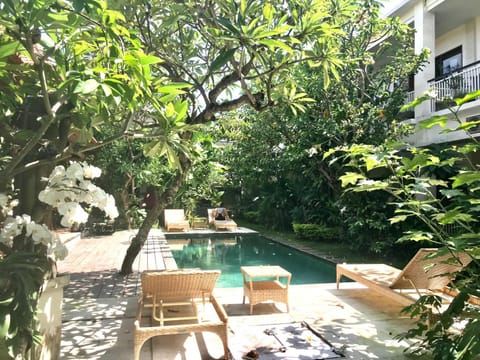 Property building, Swimming pool