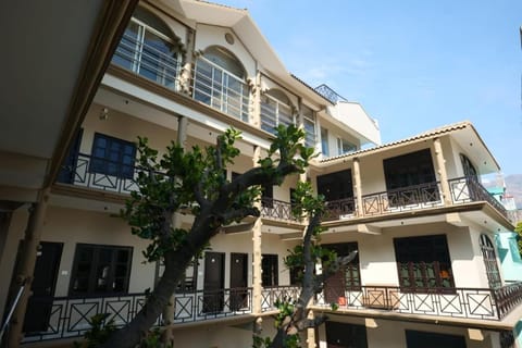Property building, Day, View (from property/room), Balcony/Terrace