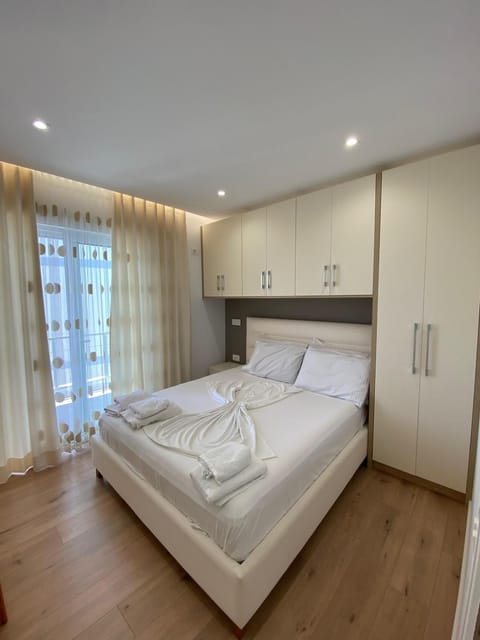 Bed, Photo of the whole room, Bedroom, towels, wardrobe