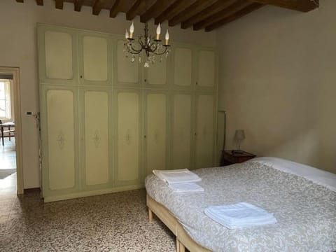 Trilocale Inzani Apartment in Parma