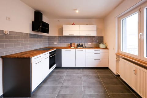 modernes Apartment mit 3 Schlafzimmern Balkon nähe Europapark Apartment in Offenburg