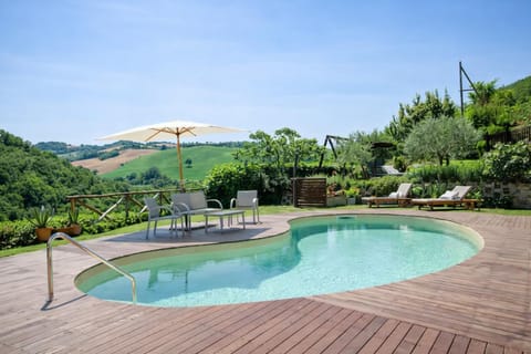 Day, Natural landscape, Garden, Garden view, Mountain view, Pool view, Swimming pool, sunbed