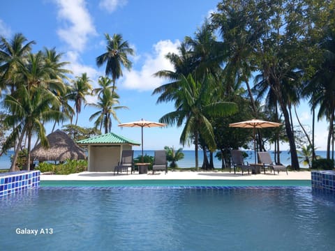 Swimming pool, sunbed