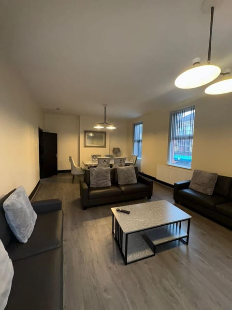 Communal lounge/ TV room