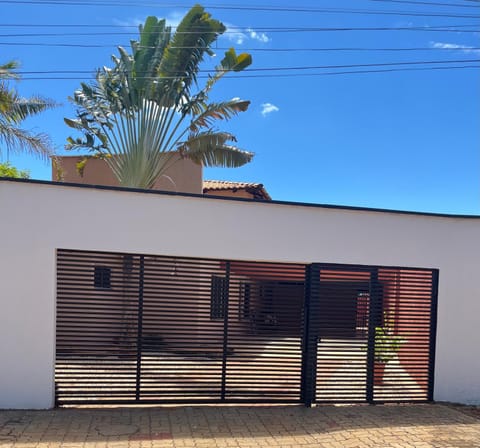 Facade/entrance, Family