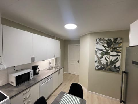 Kitchen or kitchenette, Photo of the whole room