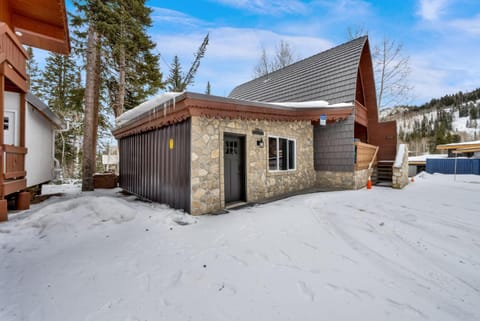 Alpenglow House in Wasatch County