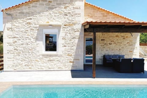 Property building, Pool view, Swimming pool, sunbed