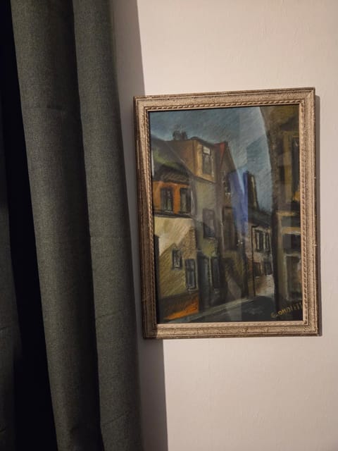 The Amber Lounge, 1040 Brussels Apartment in Ixelles