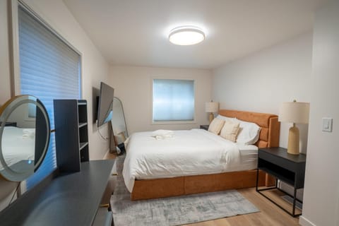 Modern 3BR - Rare AC in Seattle - Family-Friendly Apartment in Lake City