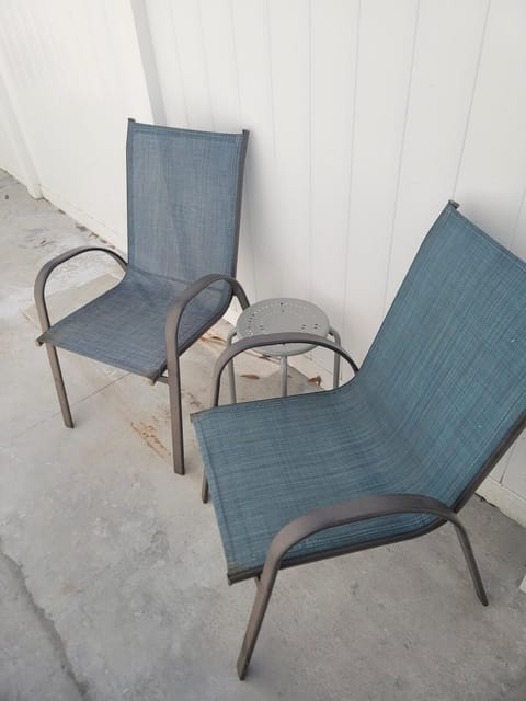 Frankely Studio Apartment in Town N Country