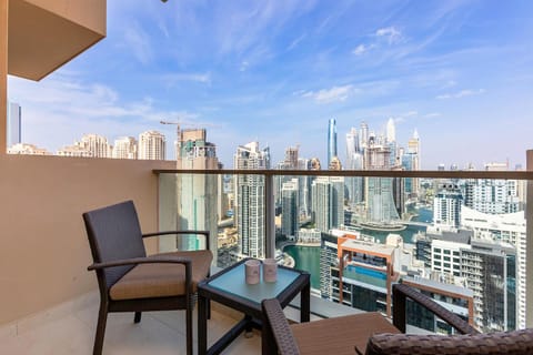 Balcony/Terrace, City view, River view